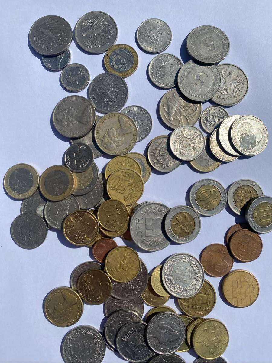 Mixed Currencies adds up to R1054