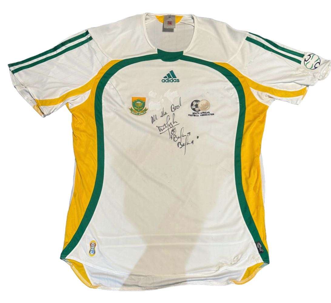 Soccer Replica Jersey Signed by Mark Fish