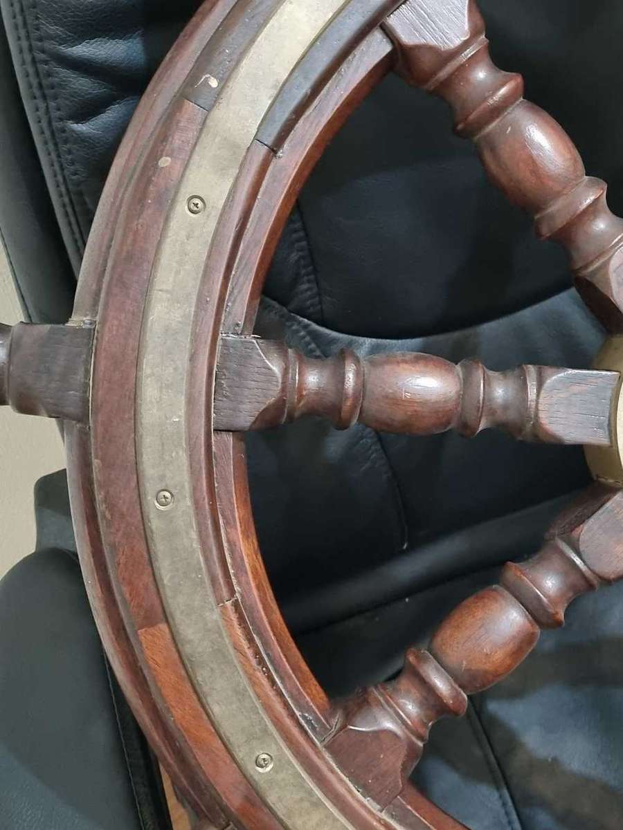 *** Antique not a replica or modern 76 cm original John Hastie and co ltd, Scotland, ships wheel ***
