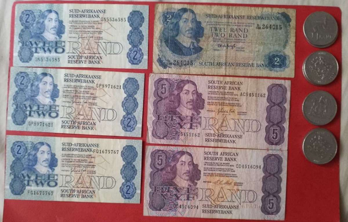 R2/R5 RAND NOTES AND R1 COINS 1977 & ONWARDS COINS X9-SEE BELOW