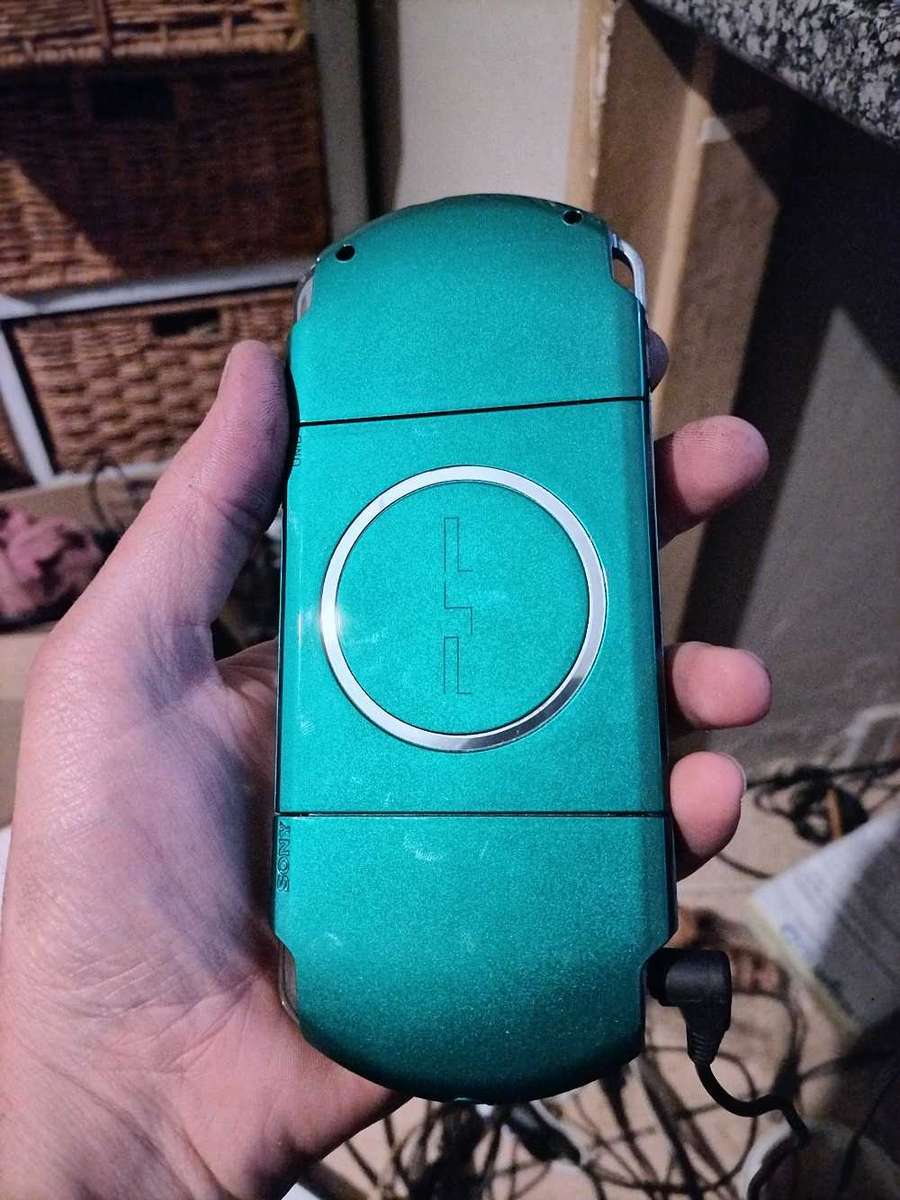 Psp 3000 console  Spirited green