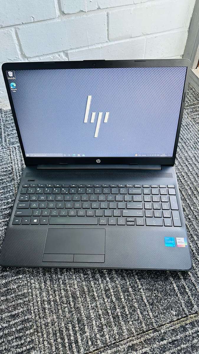 HP Laptop  1 1th Gen i7 Quad 12GB Ram 1TB HDD 1080p Led Display iRIS Graphics - Excellent Condition