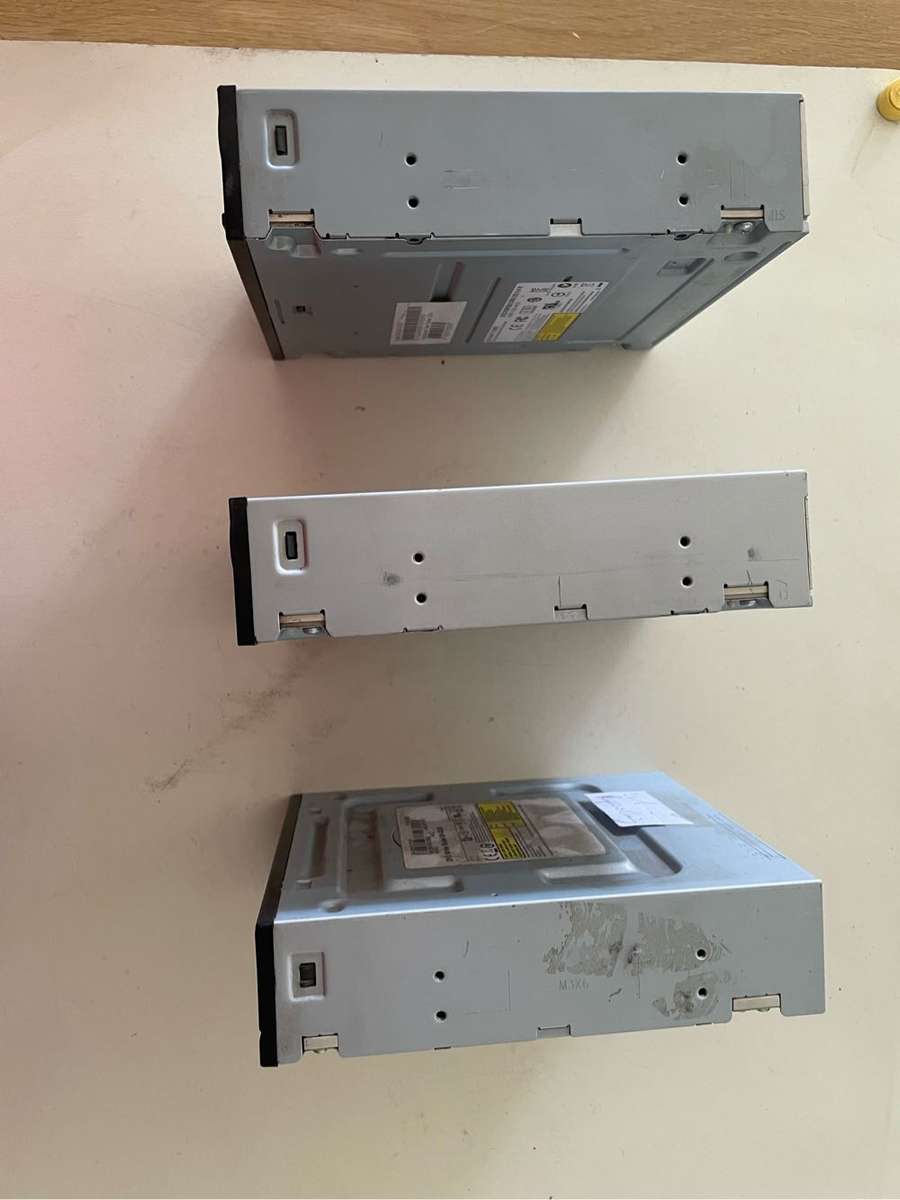 2 x Lite-on and Samsung DVD Roms**Tested working but may need cleaning**