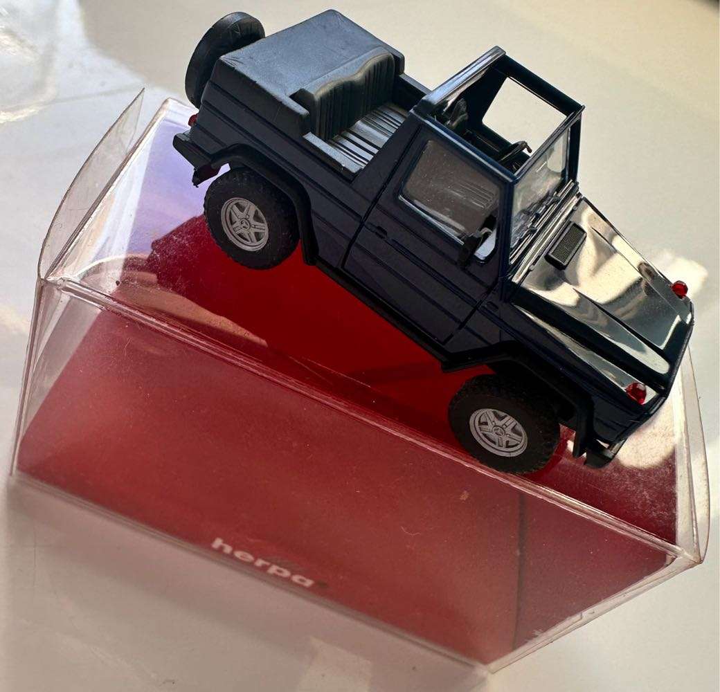 2x VINTAGE MERCEDES CARS - HERPA  - BRAND NEW CONDITION