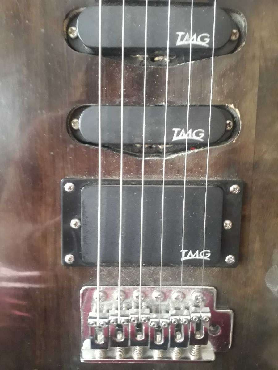 PALMER YB20100198 100% WORKING ELECTRIC GUITAR WITH BAG - STAND NOT INCLUDED!