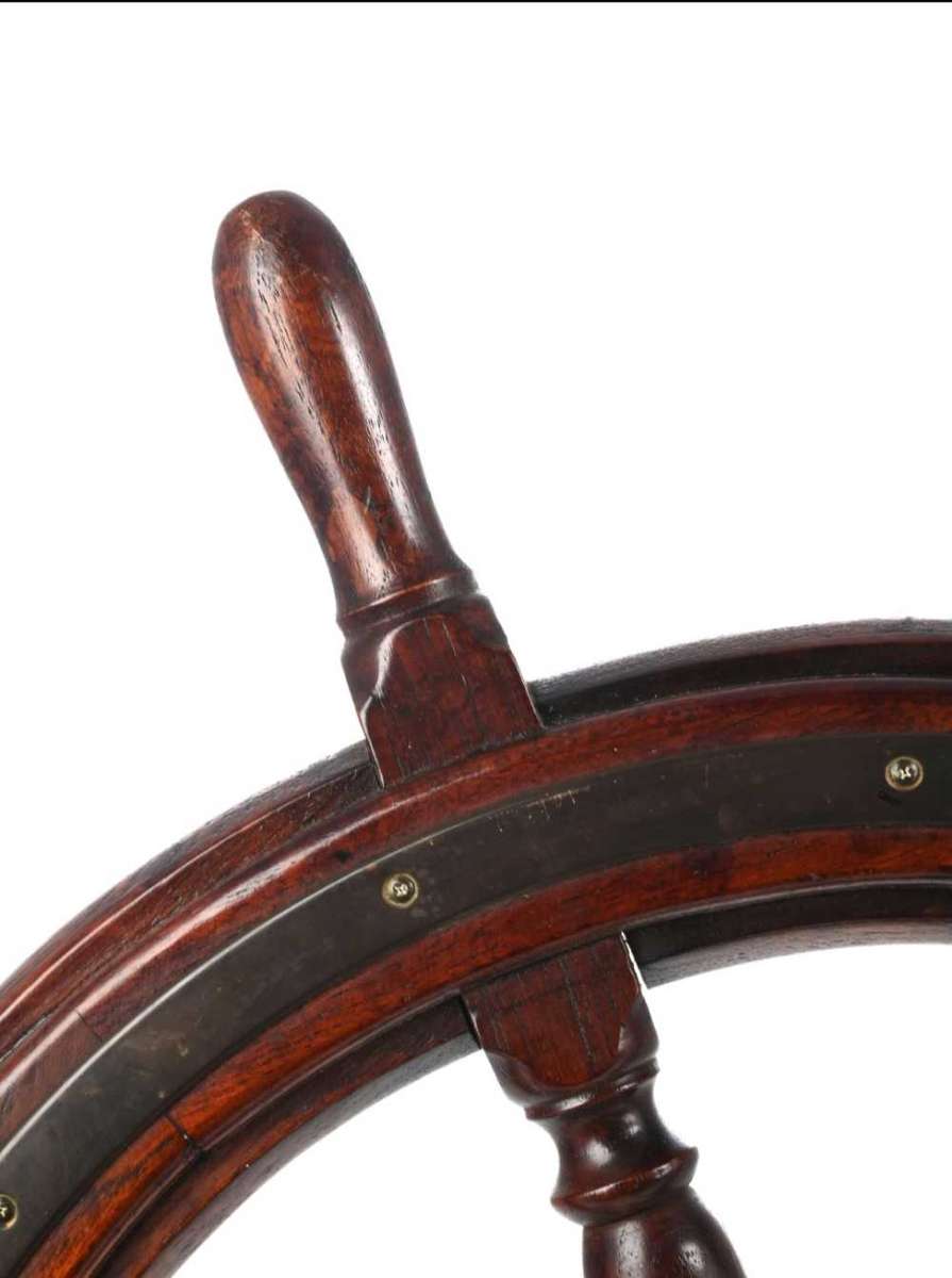 *** Antique not a replica or modern 76 cm original John Hastie and co ltd, Scotland, ships wheel ***