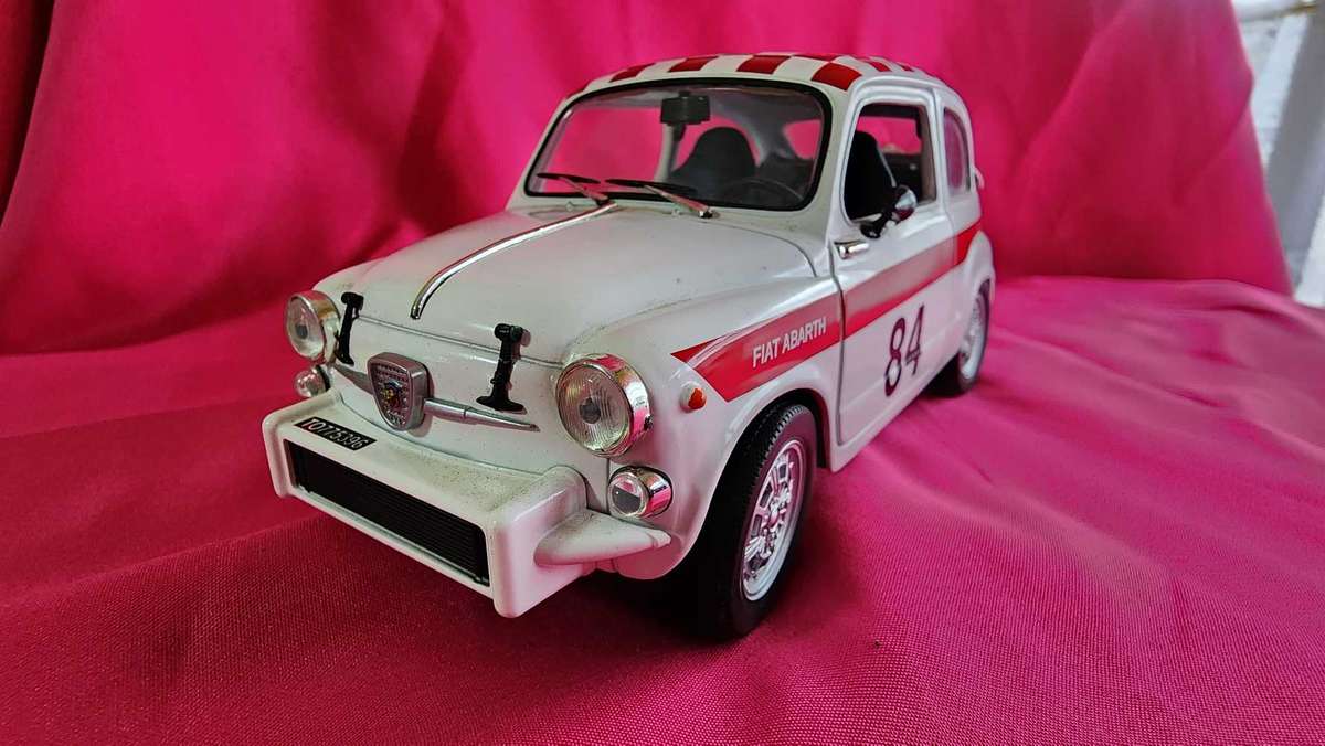 61' Fiat Abarth  1:18