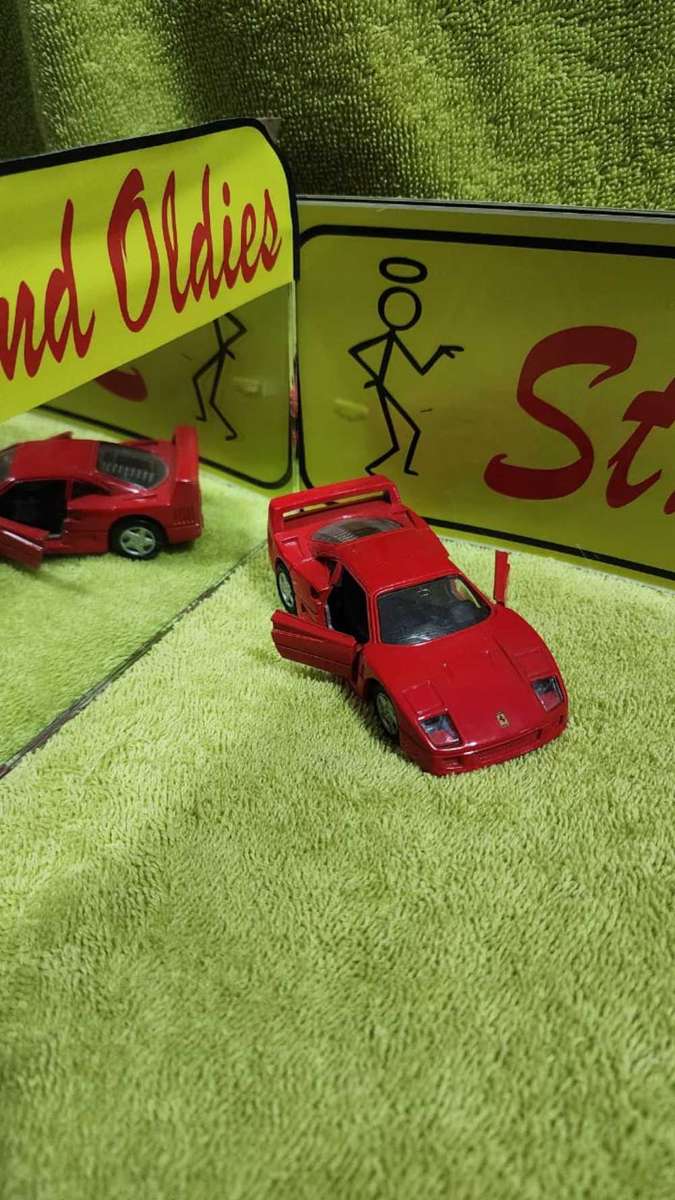 Maisto Ferrari F40 1/33