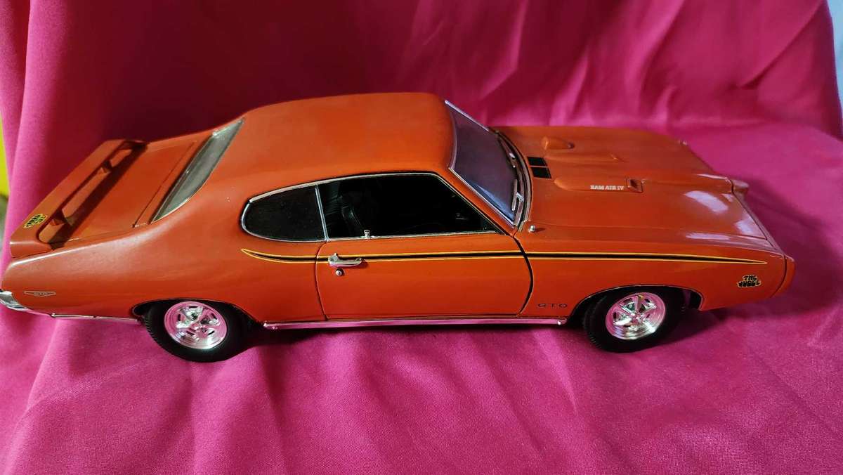 69' GTO "The Judge" (1:18)