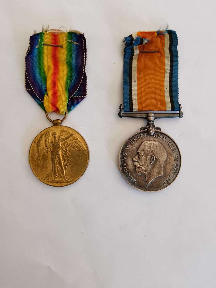 Pair of WW1 Medals