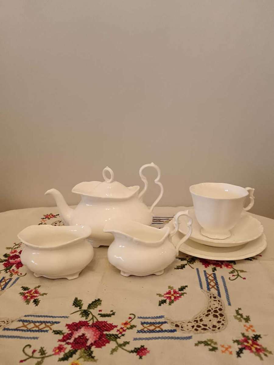 Royal Albert  Gossamer Teaset for 1