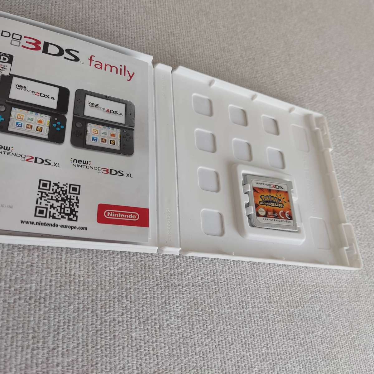 Pokémon Ultra Sun Nintendo 3ds plus steelbook