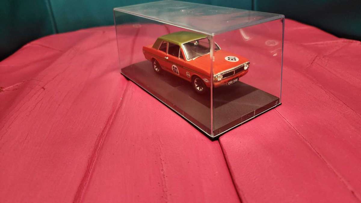 Cortina Mk II Classic Racer