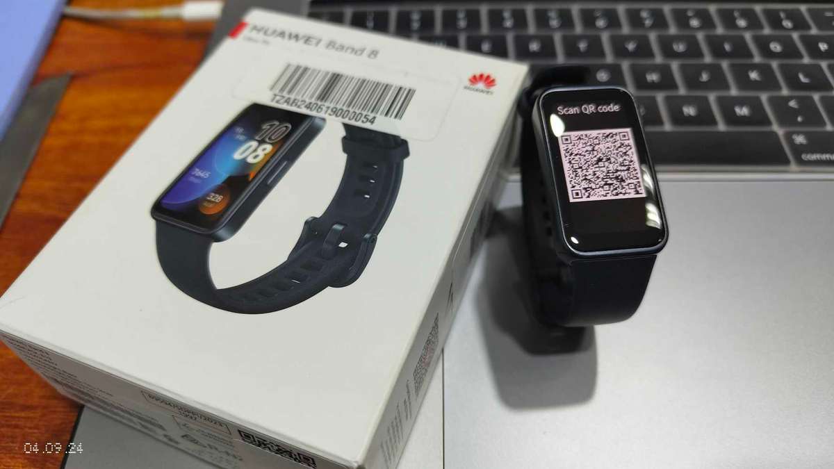 Huawei Band 8 Black Color