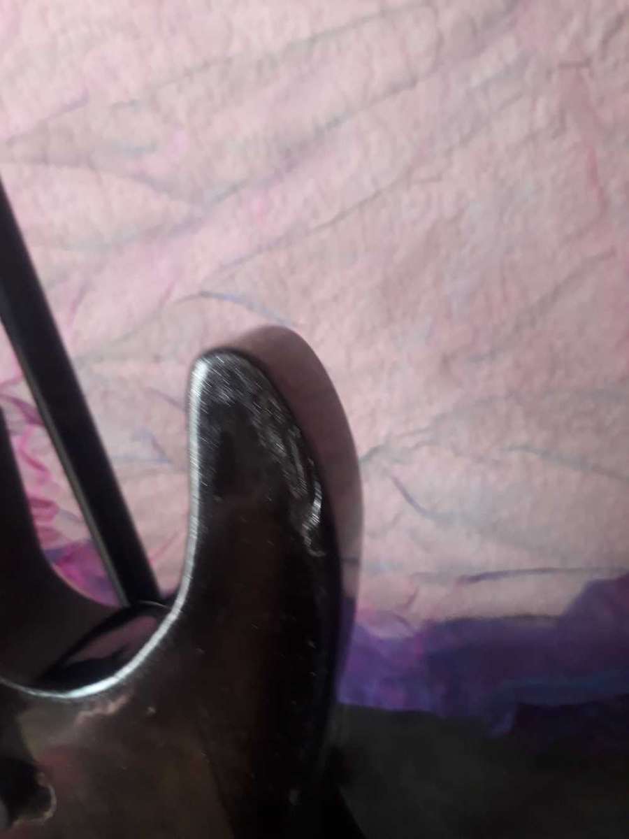 PALMER YB20100198 100% WORKING ELECTRIC GUITAR WITH BAG - STAND NOT INCLUDED!