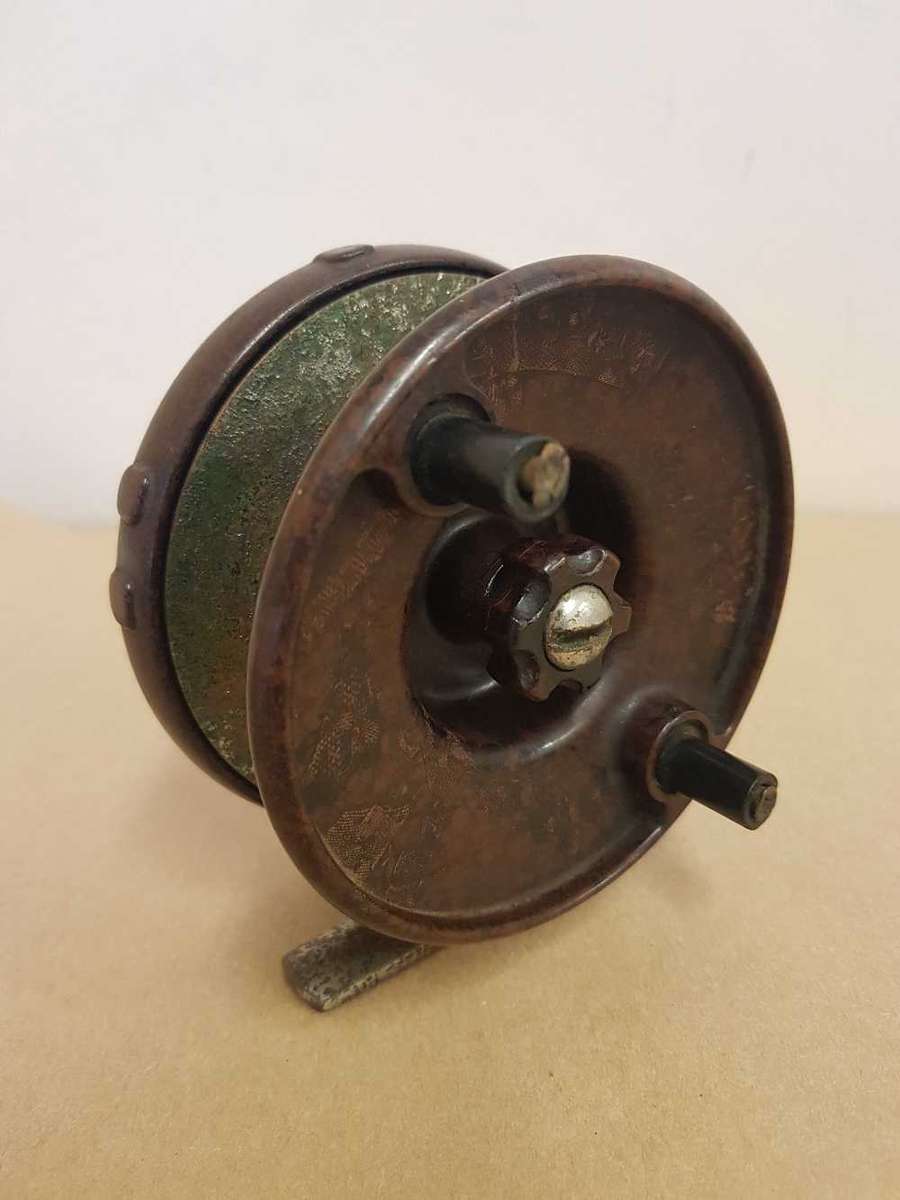 Gyrex Backelite fishing reel