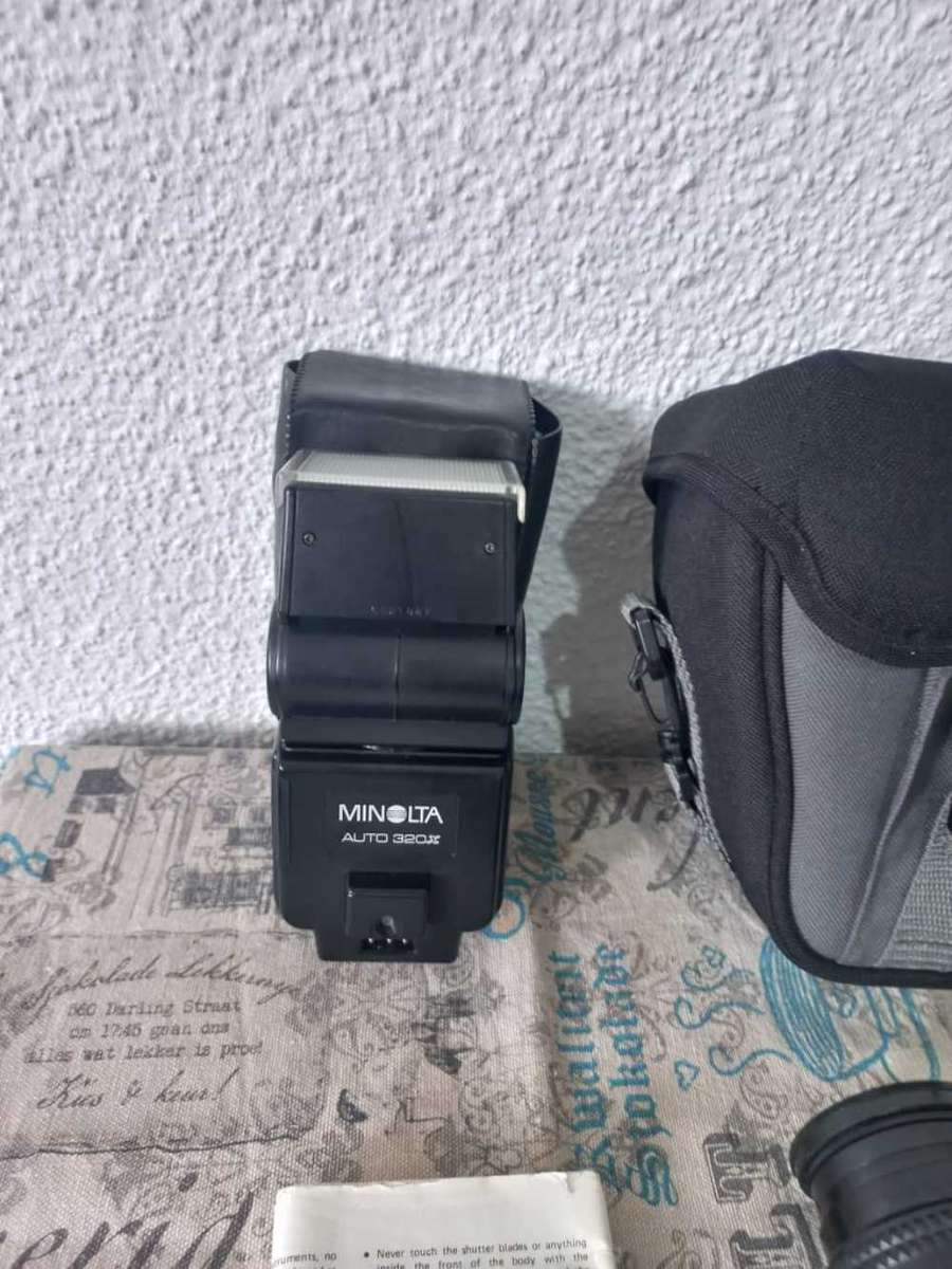 Minolta XD-7 Camera & flash bundle