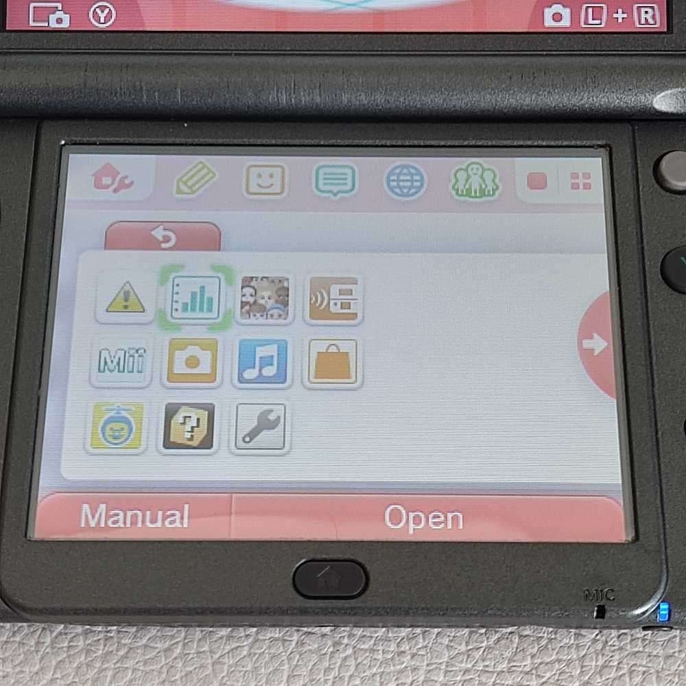 "New" Nintendo 3ds XL console