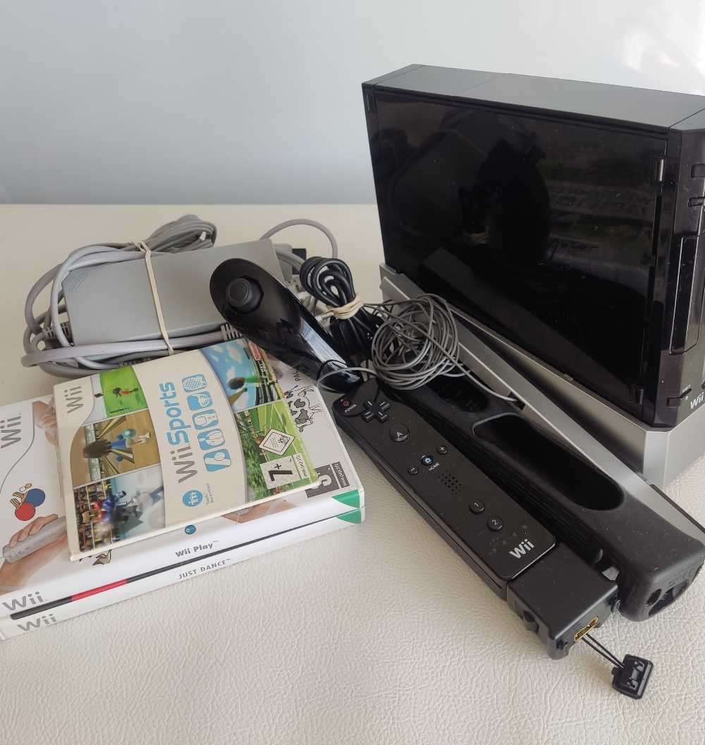 Nintendo Wii Console With games bundle