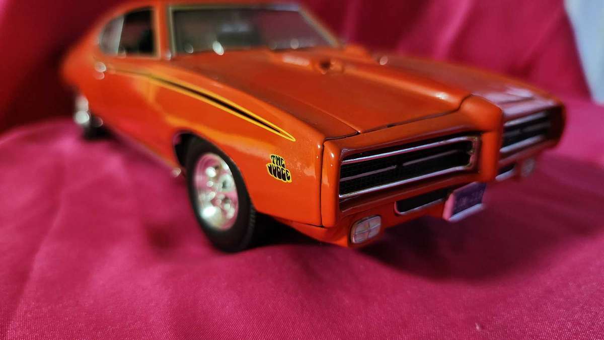 69' GTO "The Judge" (1:18)