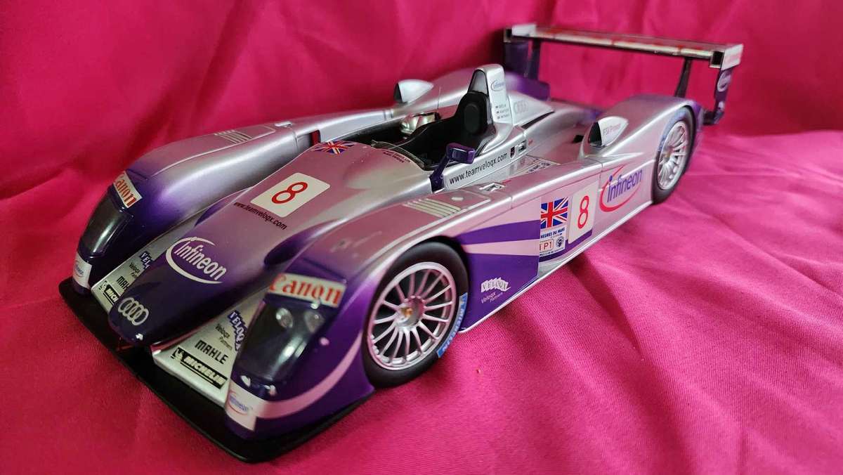 Audi R8R Sport (1:18)