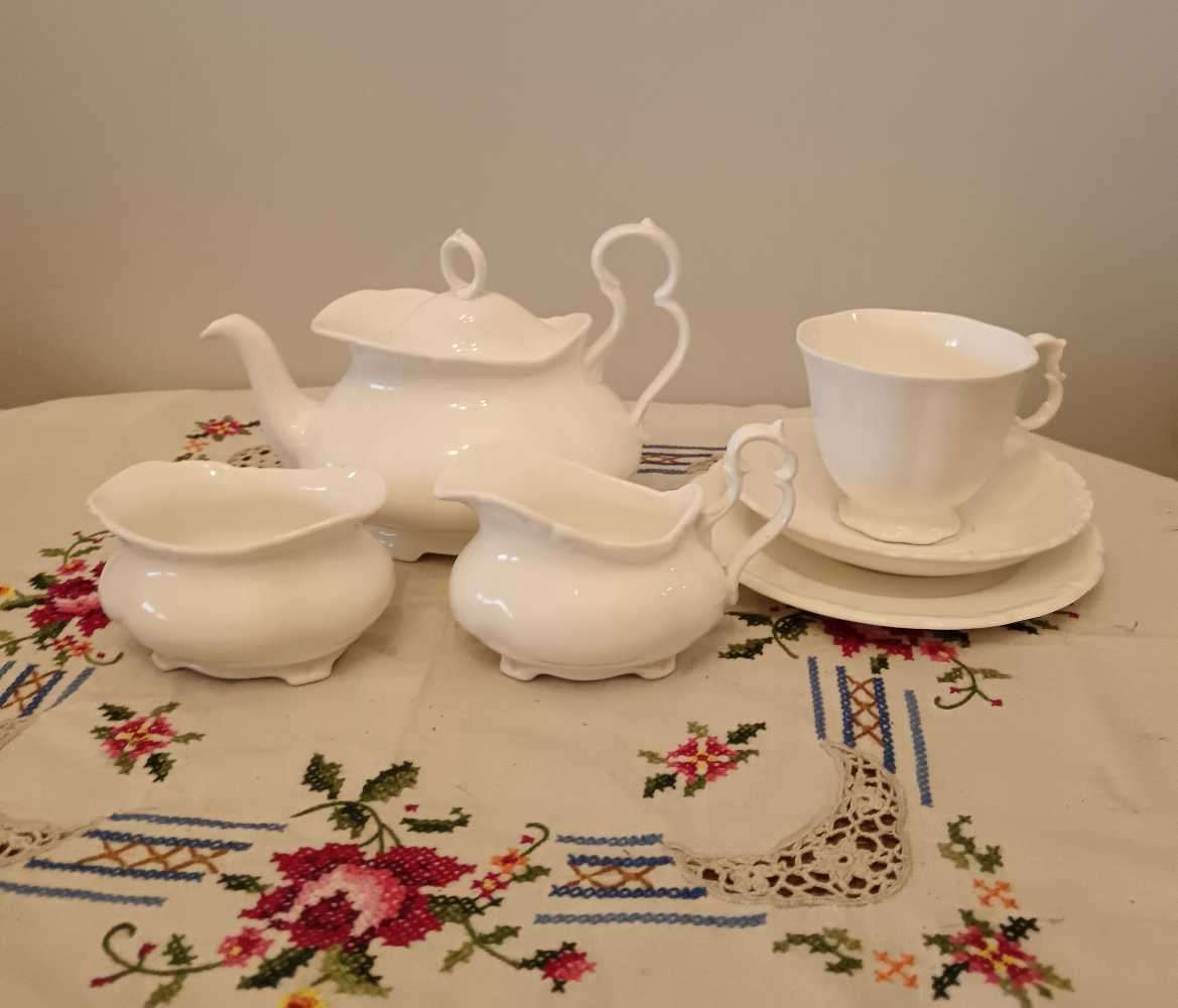 Royal Albert  Gossamer Teaset for 1