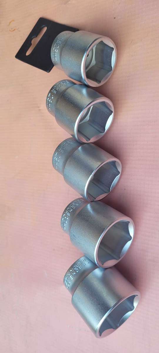 Square Drive Socket Lot: 26, 28,29, 30 & 32 (One Bid For All 5x)