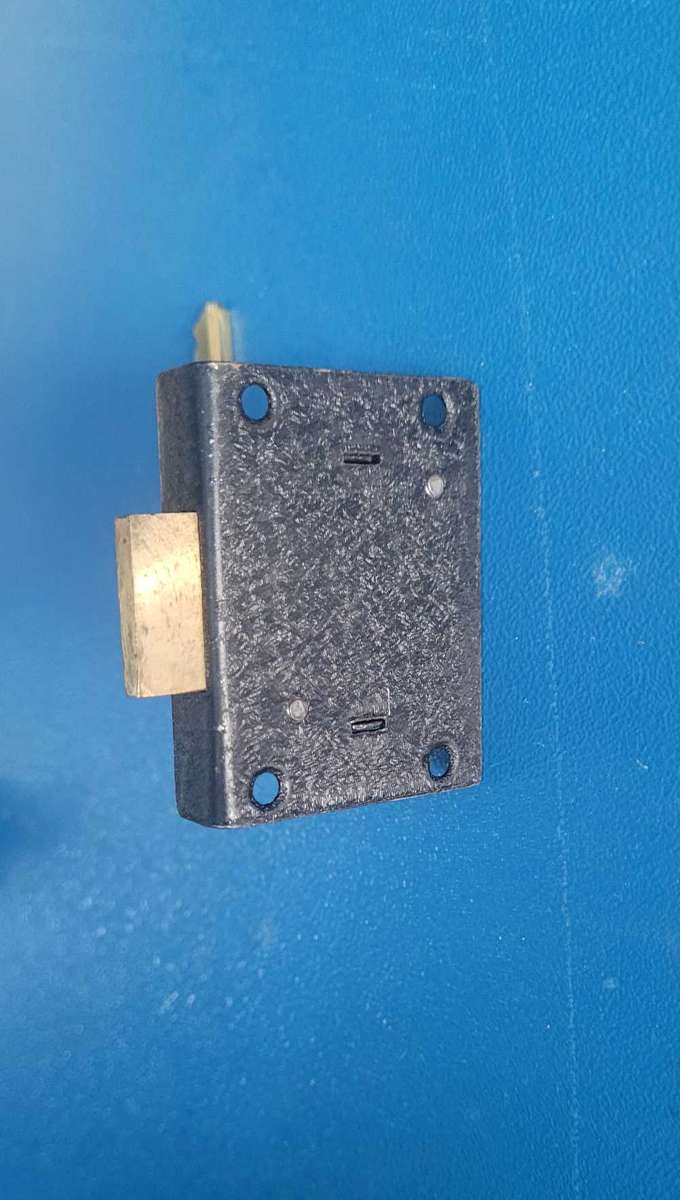 Diamond Cylinder Cupboard Drawer Locks  (BID PER PIECE)