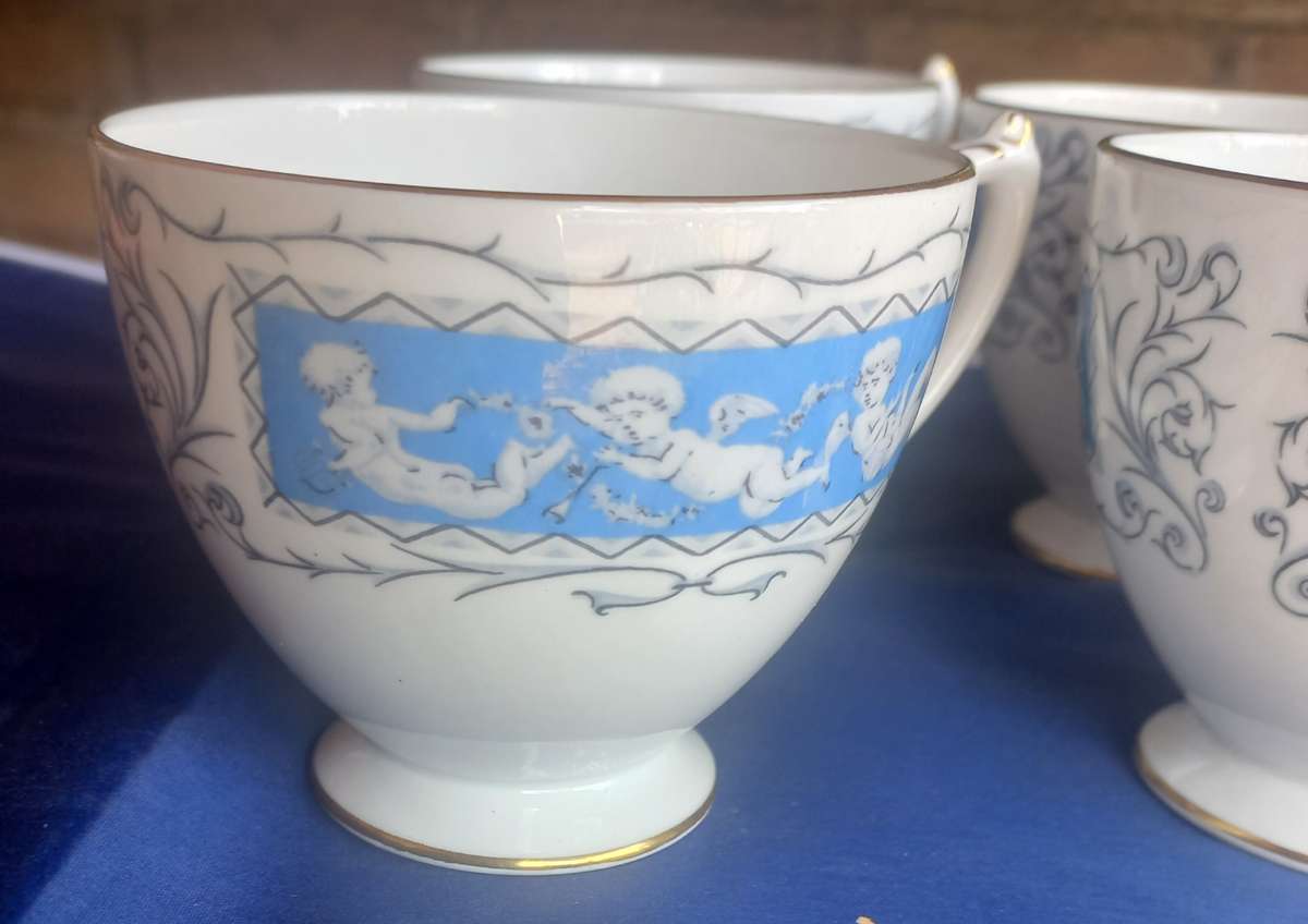 Coalport bone china: Revelry - 4 x cups and 2 x Soup Coupe