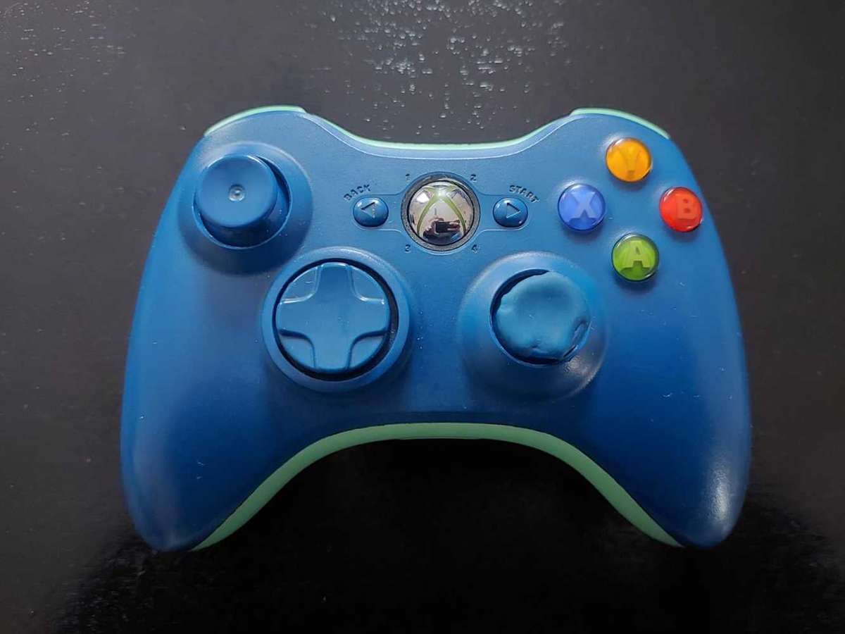 BLUE XBOX 360 LIMITED EDITION!!!
