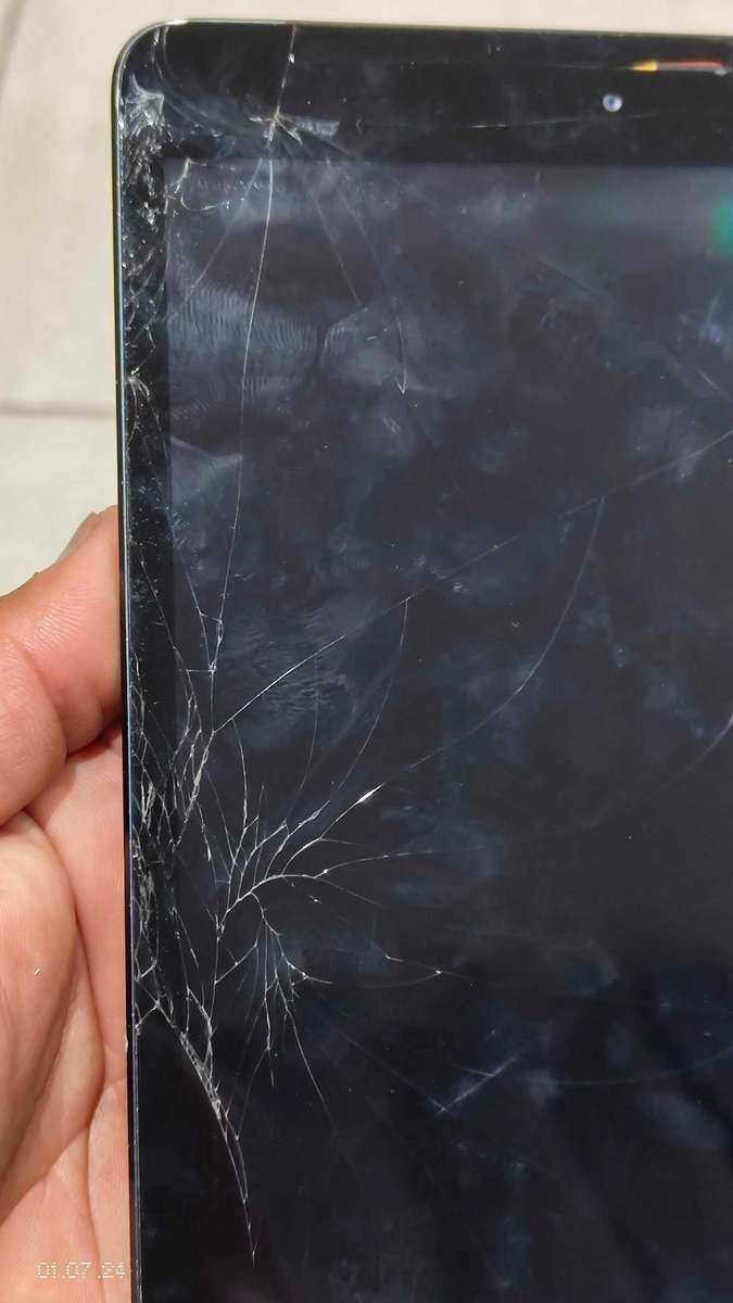 Apple iPad Mini 32GB Cellular + WiFi Black {Cracked Touch}