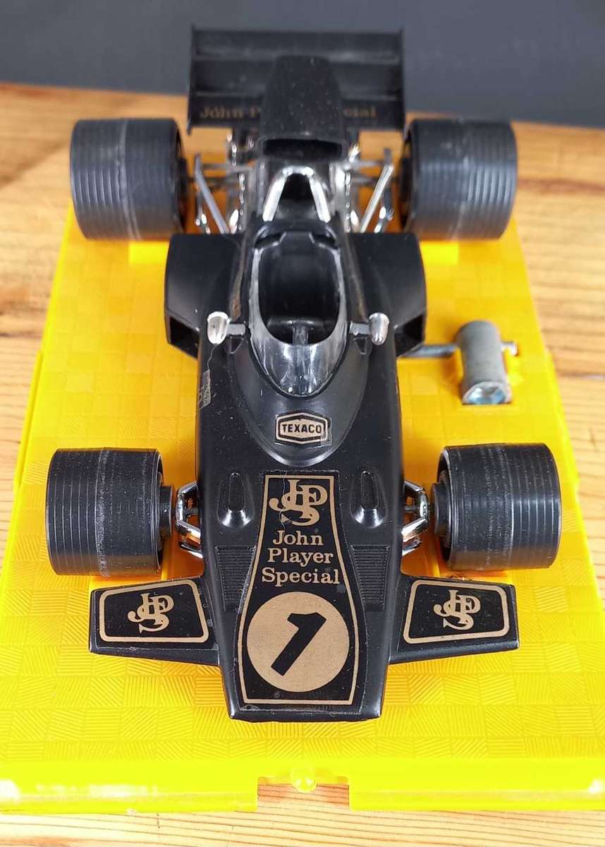Lotus FX3 F1 race car vintage by Politoys