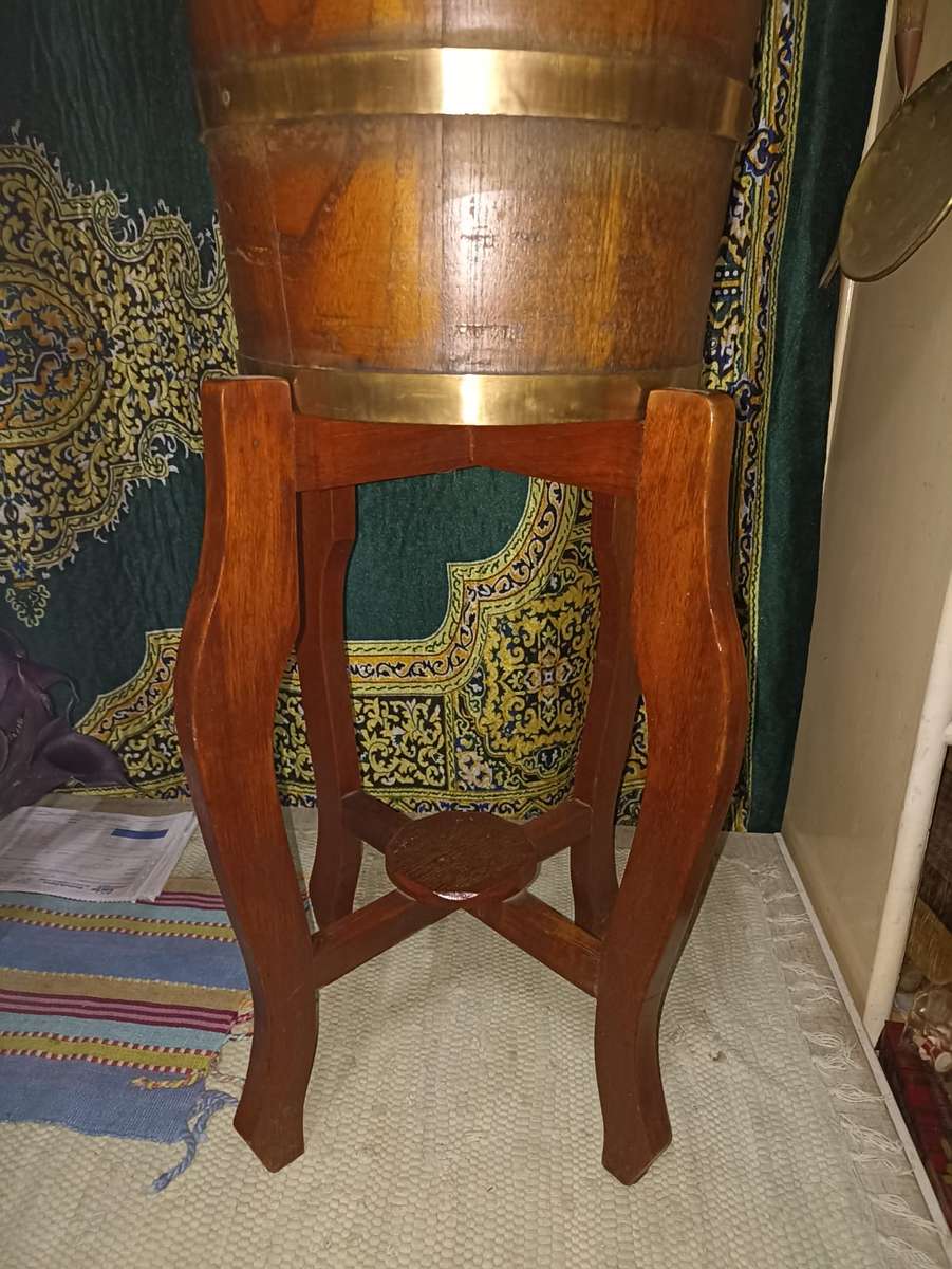 Wooden Pot plant holder with stand