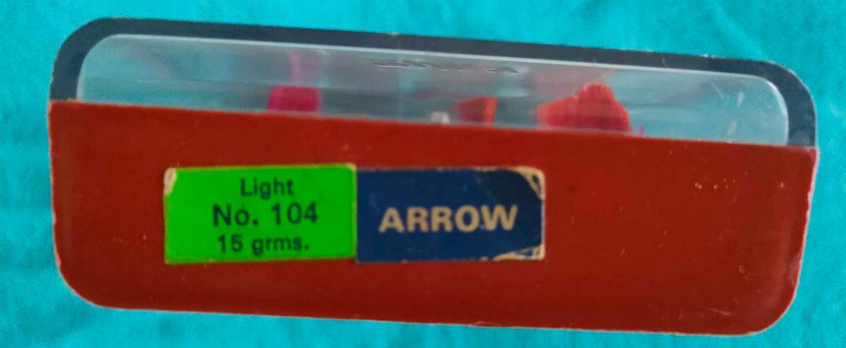 Vintage feather darts