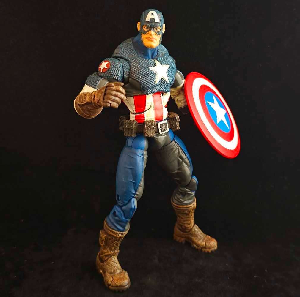 ToyBiz Marvel Legends Ultimate Captain America