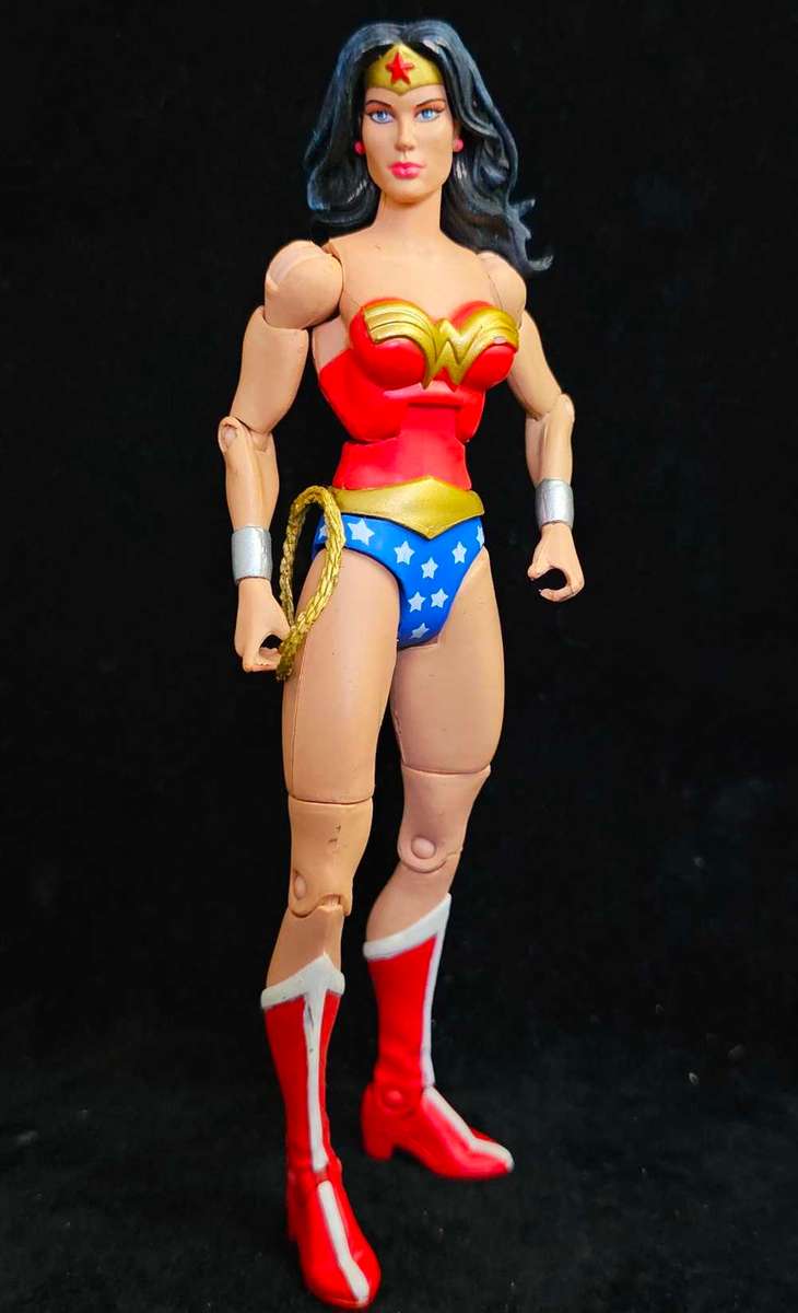 Mattel DC Universe Classics Wonder Women