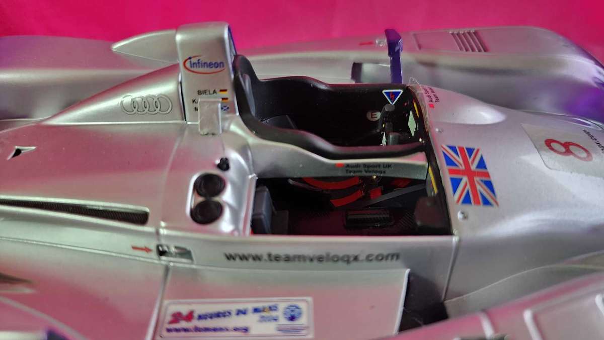 Audi R8R Sport (1:18)