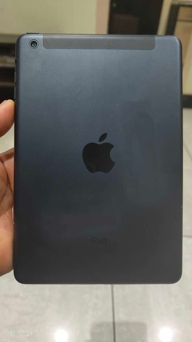 Apple iPad Mini 32GB Cellular + WiFi Black {Cracked Touch}