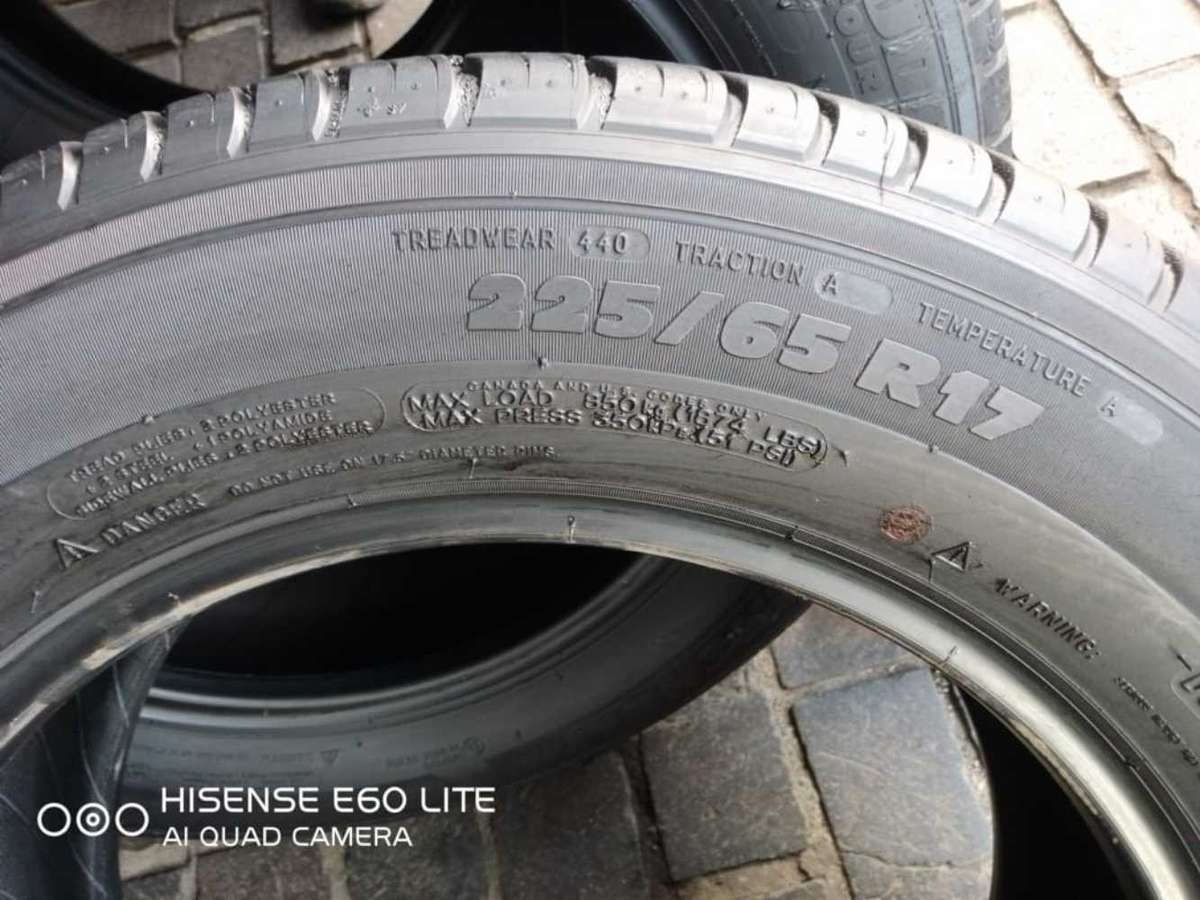 225/65/17 Michelin Latitude M+S. Excellent condition