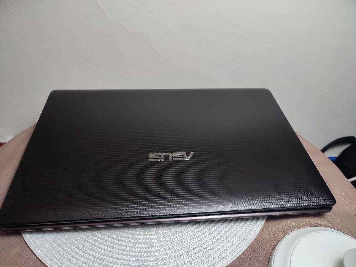 IMMACULATE ASUS CORE i5 LAPTOP FOR SALE