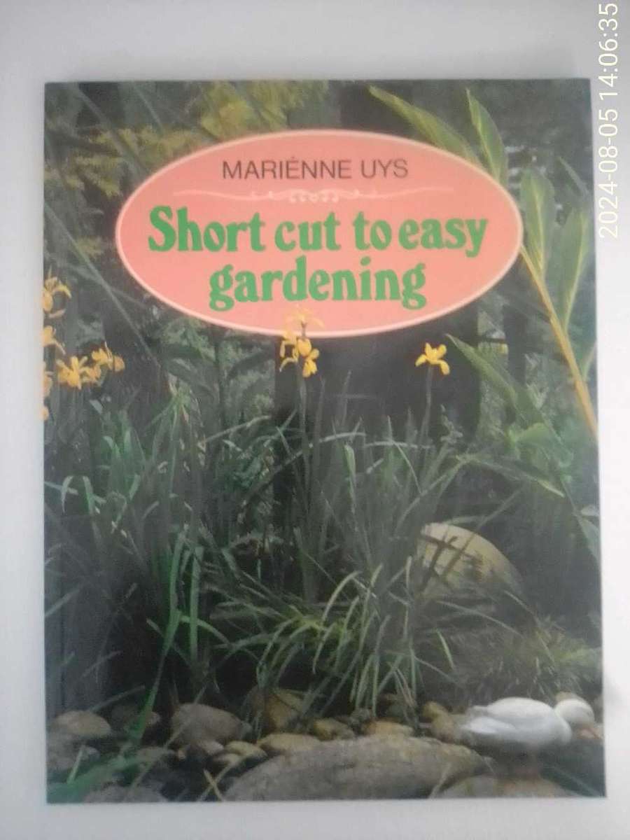 8 x Gardening Books.