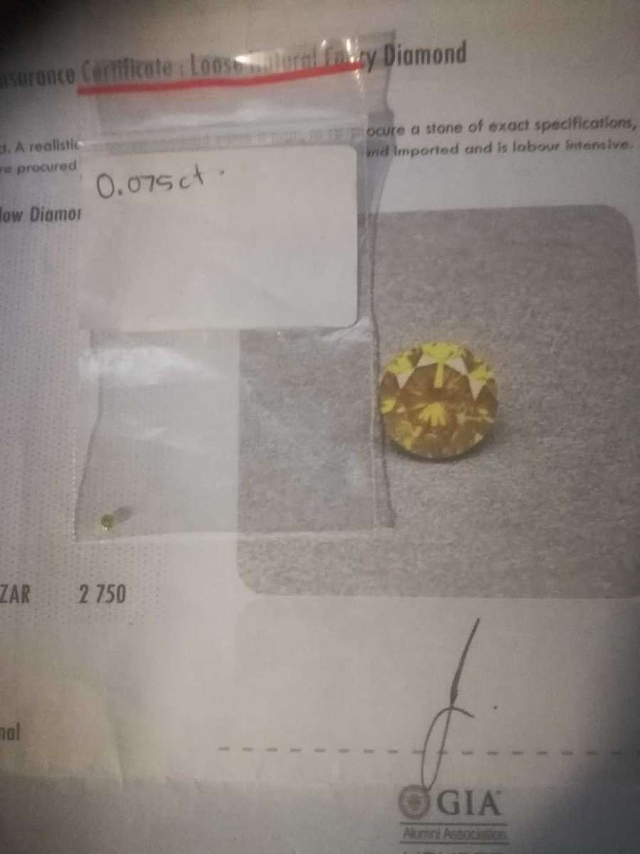 Yellow diamond 0.075ct