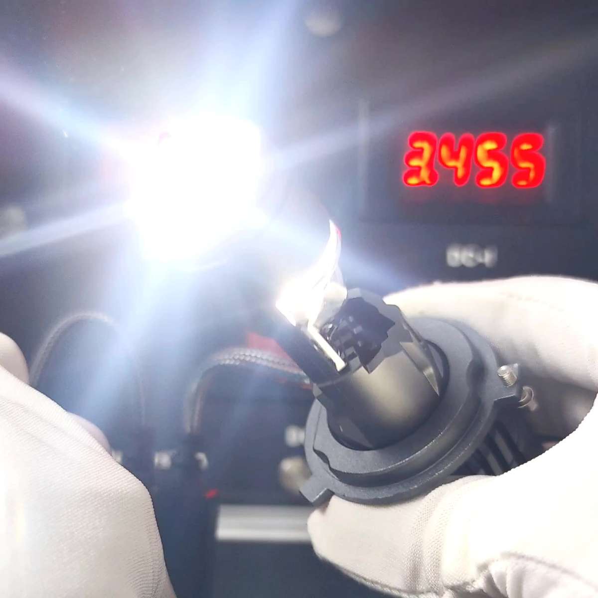 Car Lights Model H49003Hb2Qv049