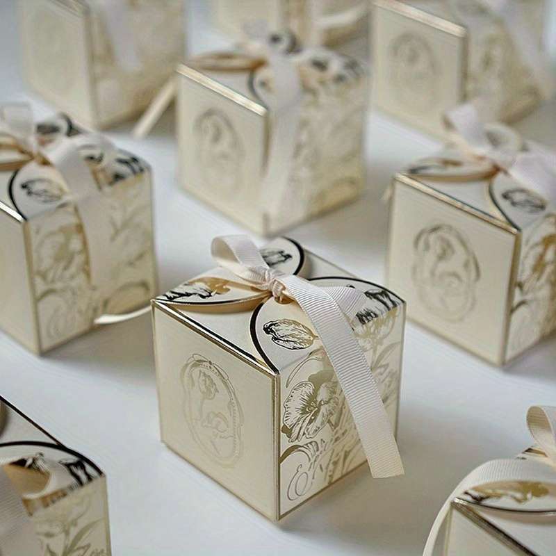 Christmas Gift Boxes Color Beige Size 7X 7X 7Cm