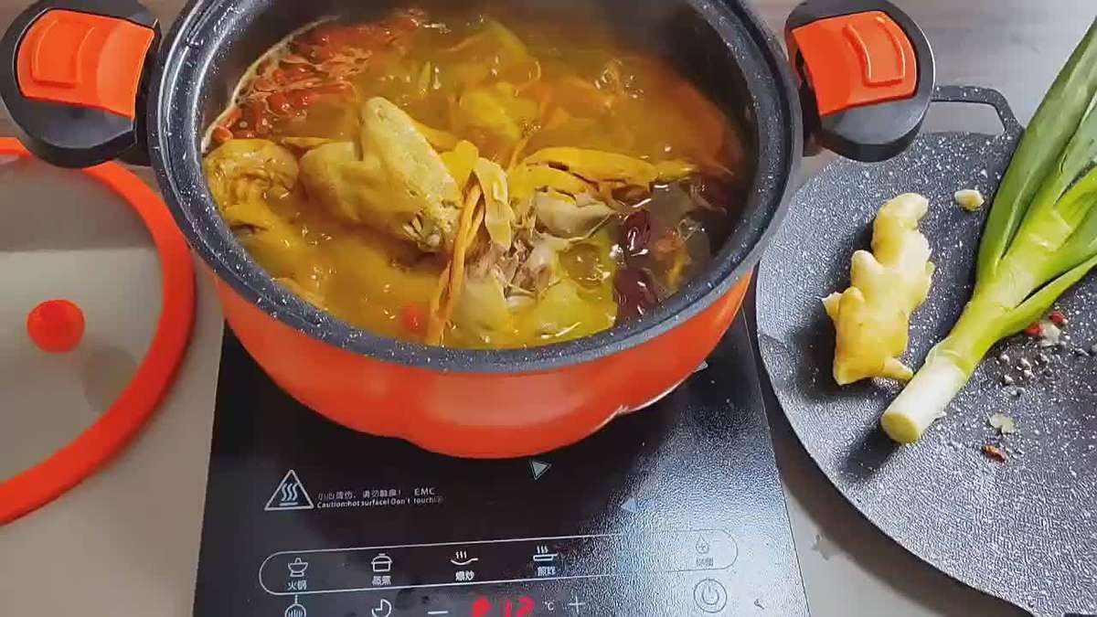 Luxury Liter Soup Pot With Large Capacity Dining Room 28Cm