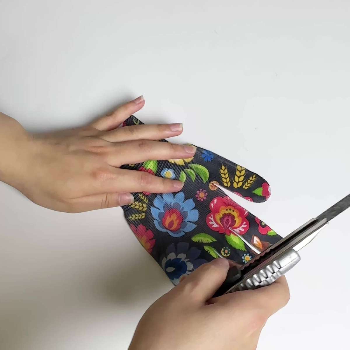 5 Pairs Flower Leopard Texture Size L Household Cleaning Gloves