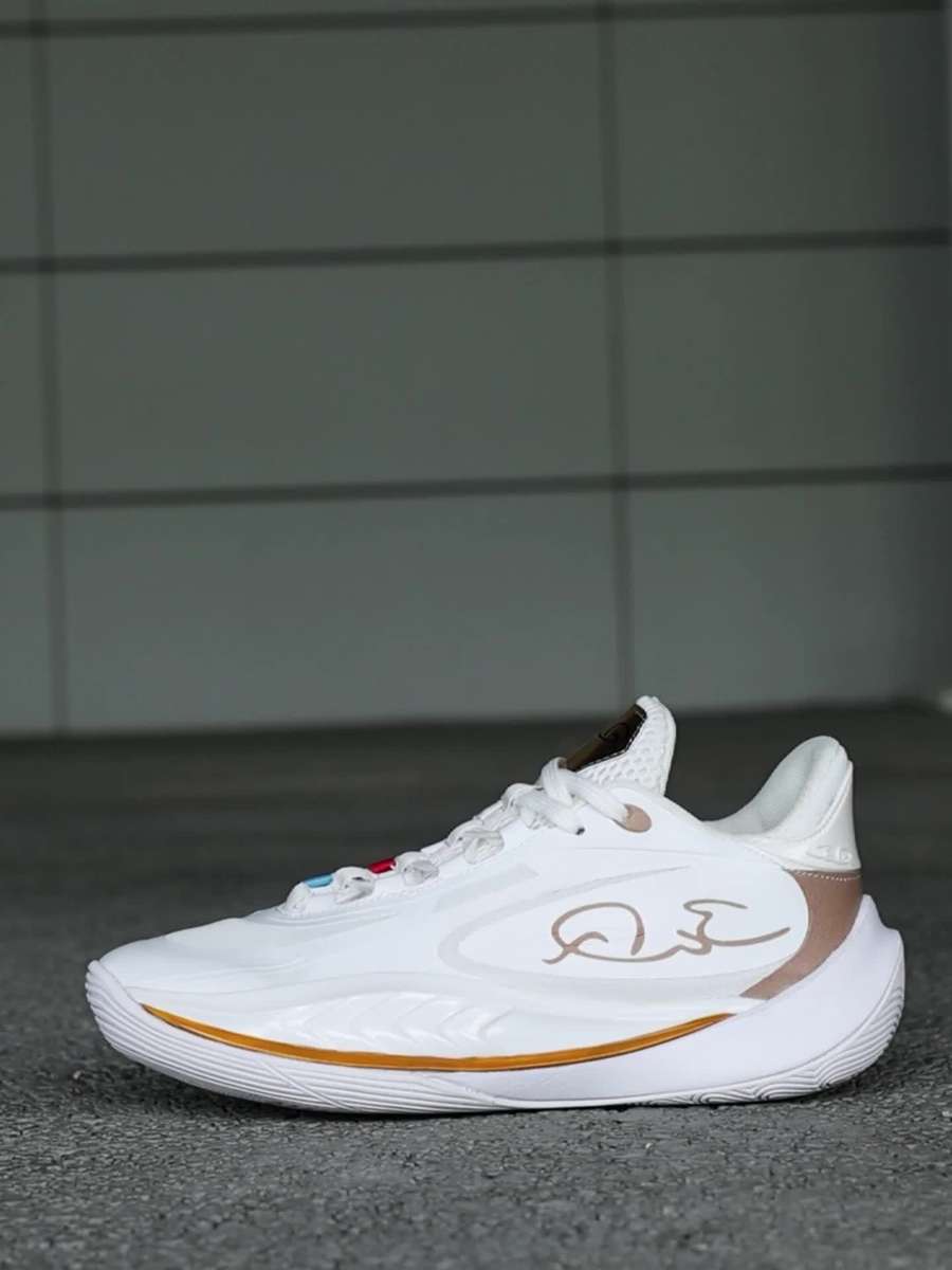 Basketball Shoes Color White Sizeuk 5