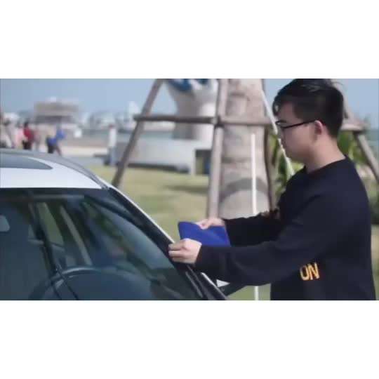 Windshield Wipers Model B1 20 20 12B