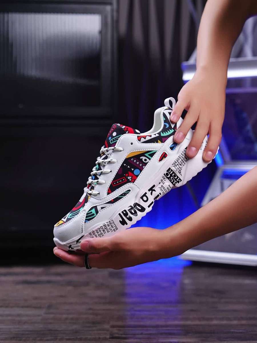 Sneakers Color White And Black Sizeuk 7