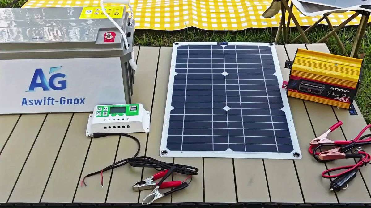 Solar Panel Model 300W Inverter